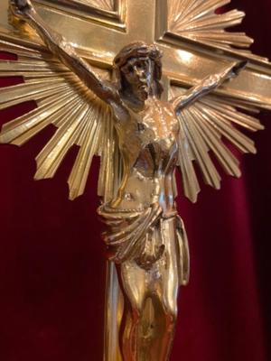 1  Altar - Cross