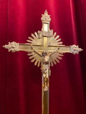 1  Altar - Cross