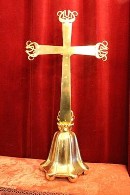 Altar - Cross Partly Hand - Hammered Stamped: Kloosterman. Tilburg. Matching Hand-Made Tabor Available  en Brass / Bronze / Polished and Varnished, Tilburg Netherlands 20th century