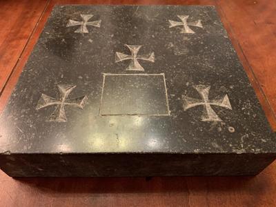 Altar - Stone With Relic. Only For Sale In Combination With Altar en Stone Arduin, Belgium 19th century