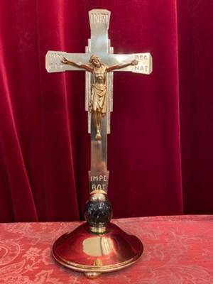 Altar - Cross style art - deco en Brass / Bronze / Polished and Varnished / Marble, Dutch 20 th century ( Anno 1930 )