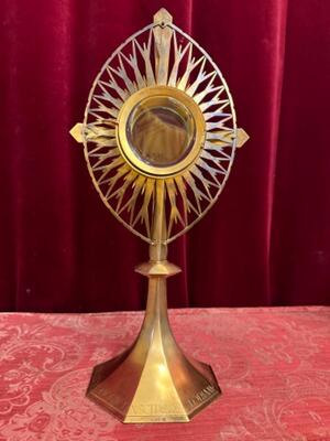 Monstrance Full Silver 1.15 Kgs ! Atelier : Brom style Art Nouveau  en Full - Silver / Gilt /  Silver Marks Present / Glass, Netherlands  20 th century