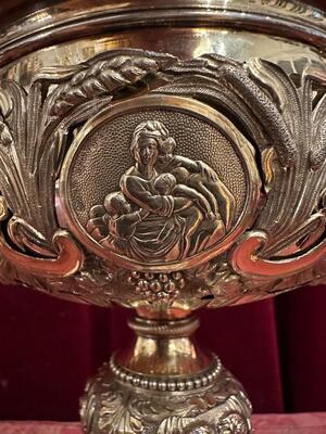 Ciborium style Baroque - Style en Full Bronze Polished and Varnished, Belgium  19 th century ( Anno 1835 )