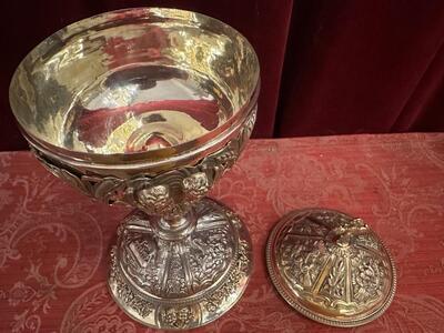 Ciborium style Baroque - Style en Full Bronze Polished and Varnished, Belgium  19 th century ( Anno 1835 )