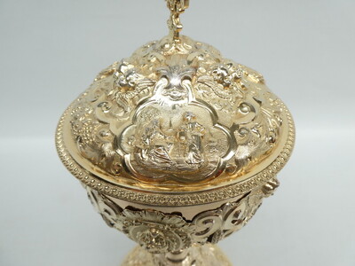 1 Baroque - Style Detail Pictures For Id 7009502 : Ciborium By : French Silversmith'S Favier Freres Lyon France