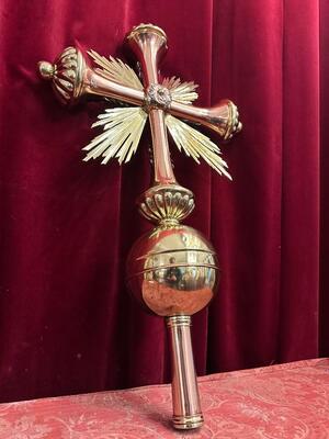 Exceptional Procession Cross style Baroque - Style en Brass / Red Copper / Polished and Varnished, Antwerp - Belgium 18 th century ( Anno 1725 )