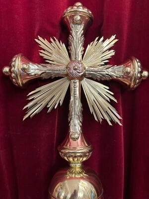 Exceptional Procession Cross style Baroque - Style en Brass / Red Copper / Polished and Varnished, Antwerp - Belgium 18 th century ( Anno 1725 )