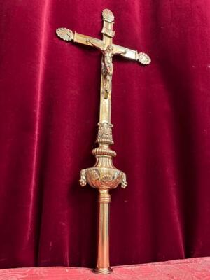 Processional Cross. style Baroque - Style en Bronze / Polished and Varnished, Belgium  19 th century ( Anno 1865 )