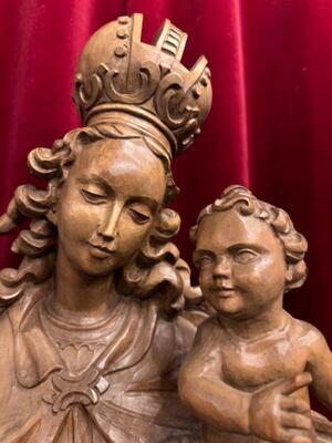 Sculpture Maddona & Child With Matching Pedestal Measures Without Pedestal. style Baroque - Style en Hand - Carved Wood , Southern Germany 20 th century