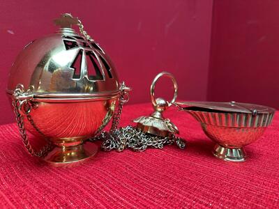 Censer-Stand  Complete With Censer And Boat  en Bronze / Polished and Varnished, Belgium  20 th century ( Anno 1930 )