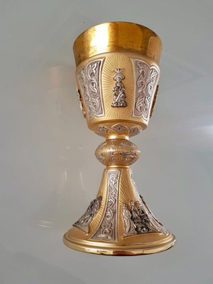 Chalice Richly Decorated With Silver And Gold And Finely Hand-Chiselled. Weight: 450 Grs  en Brass / Gilt / Silver, Roma - Italy 20th Century
