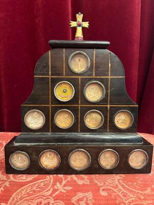Calvary - Reliquary style Classicistic en Wood / Brass / Glass / Originally Sealed, Belgium  19 th century ( Anno 1855 )