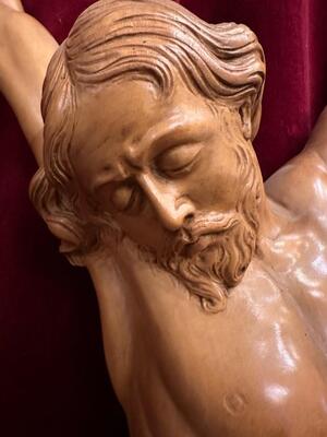 Corpus Christi  en Hand - Carved Wood ,