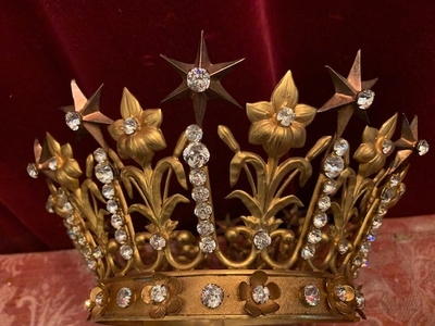 Crown en Brass Gilt / Stones, France 19th century