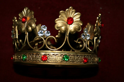 Crown en Brass / Gilt / River - Stones, Belgium