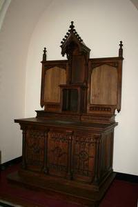 Altar style GOTHIC en OAK, Dutch 19th century