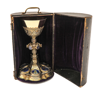 Chalice With Original Paten & Case. Full Silver. style Gothic  en Full - Silver Silver Marks and Stamps Present / Enamel / Silver, 800/1000, Belgium 19th century