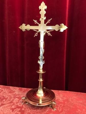 Altar - Cross style Gothic - style en Bronze / Polished and Varnished / Stones / Glass, France 19th century ( anno 1890 )