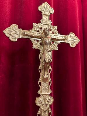 Altar - Cross style Gothic - Style en Bronze / Polished and Varnished, Belgium  19 th century ( Anno 1885 )