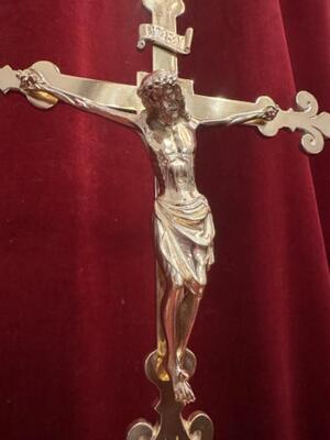 Altar - Cross style Gothic - Style en Bronze / Polished and Varnished, Belgium  19 th century ( Anno 1885 )