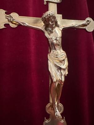 Altar - Cross style Gothic - Style en Bronze / Polished and Varnished, Belgium  19 th century ( Anno 1885 )