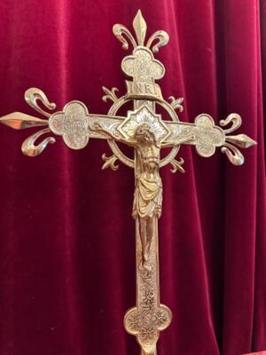 Altar - Cross style Gothic - Style en Bronze / Polished and Varnished, Belgium  19 th century ( Anno 1890 )