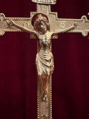 Altar - Cross style Gothic - Style en Bronze / Polished and Varnished, Belgium  19 th century ( Anno 1885 )