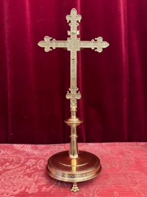 Altar - Cross style Gothic - Style en Bronze / Polished and Varnished, Belgium  19 th century ( Anno 1885 )