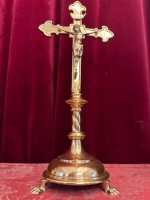 Altar - Cross style Gothic - Style en Brass / Bronze / Polished and Varnished, Belgium  19 th century