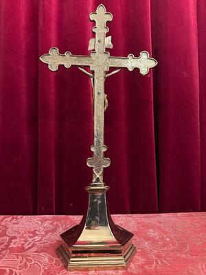 Altar - Cross style Gothic - Style en Bronze / Polished and Varnished, Belgium  19 th century ( Anno 1890 )