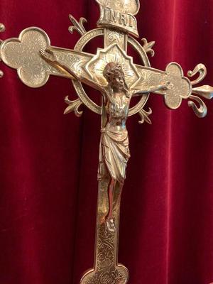 Altar - Cross style Gothic - Style en Brass / Polished / New Varnished, Belgium 19th century