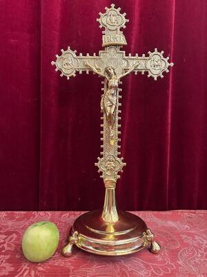 1 Gothic - style Altar - Cross