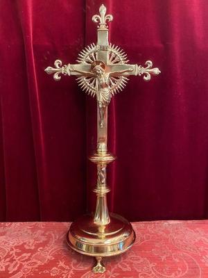 Altar - Cross style Gothic - Style en Brass / Bronze Polished / New Varnished, Belgium 19th century ( anno 1890 )