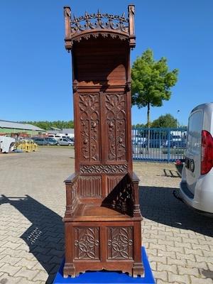 Bishop Seat style Gothic - style en Oak wood, France 19th century ( anno 1875 )