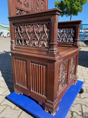 Bishop Seat style Gothic - style en Oak wood, France 19th century ( anno 1875 )