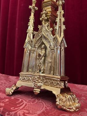 1 Gothic - style Candle Holder Measures Without Pin