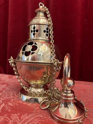 Censer  style Gothic - Style en Brass / Bronze / Polished and Varnished, Belgium  19 th century ( Anno 1885 )