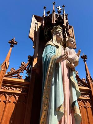 Chapel With St. Mary & Child.  style Gothic - Style en Wood, Spain 19 th century ( Anno 1865 )