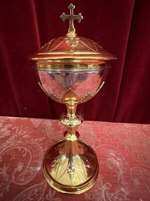 Ciborium style Gothic - Style en Brass Polished and Varnished / Silver Cuppa, France 19 th century ( Anno 1885 )