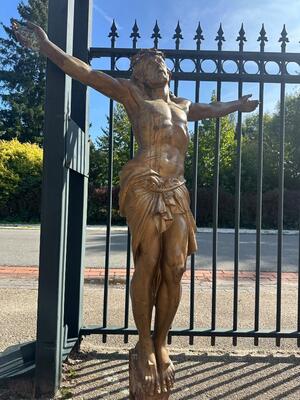 Corpus Christi Suitable For Outdoor Use ! style Gothic - Style en Cast - Iron, France 19 th century