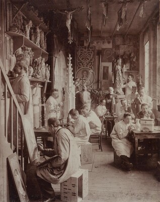 1 Gothic - Style Corpus With Cross