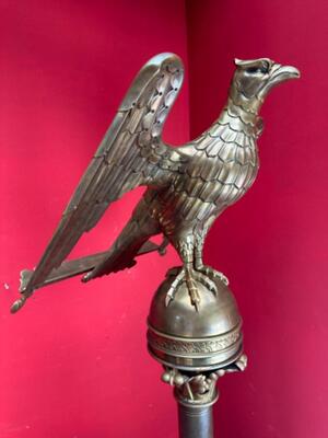 Eagle Lectern style Gothic - Style en Bronze / Glass, United Kingdom 19 th century ( Anno 1885 )