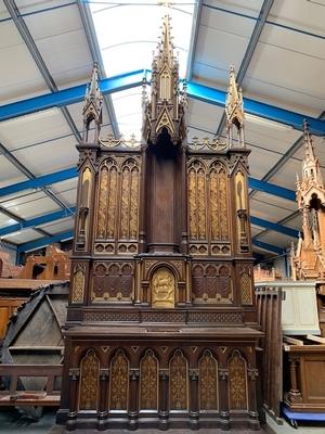 Exceptional Altar style Gothic - style en Oak Wood, Belgium 19th century
