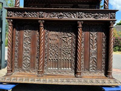 Exceptional Cabinet style Gothic - Style en Oak wood, France 19 th century ( Anno 1840 )