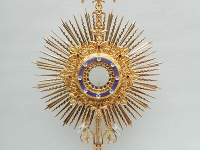 1 Gothic - Style Exceptional Monstrance With Original Lunula