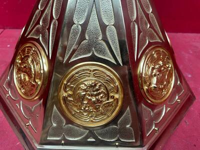 Exceptional Paschal Candle Holder Measures Without Pin style Gothic - Style en Brass / Bronze / Polished and Varnished, Belgium  19 th century