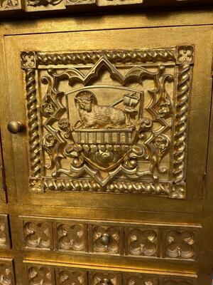 Exceptional Sacristy Cabinet style Gothic - Style en Wood / Fully - Gilt / Hand Painted, Spain 19 th century