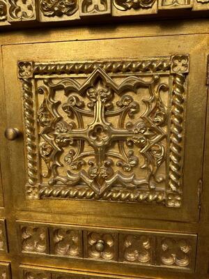 Exceptional Sacristy Cabinet style Gothic - Style en Wood / Fully - Gilt / Hand Painted, Spain 19 th century