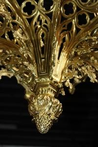 1 Gothic - style Exceptional Sanctuary Lamp