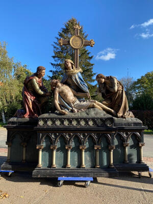 Exceptional Very Large Pieta / Golgotha Scene style Gothic - style en Fully Hand - Carved Wood , Mechelen - Belgium 19 th century ( Anno 1865 )